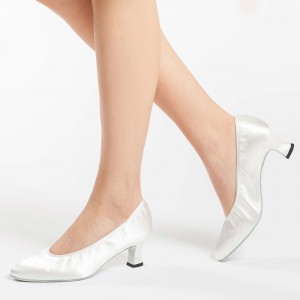 Carmen_weiss_Satin_4